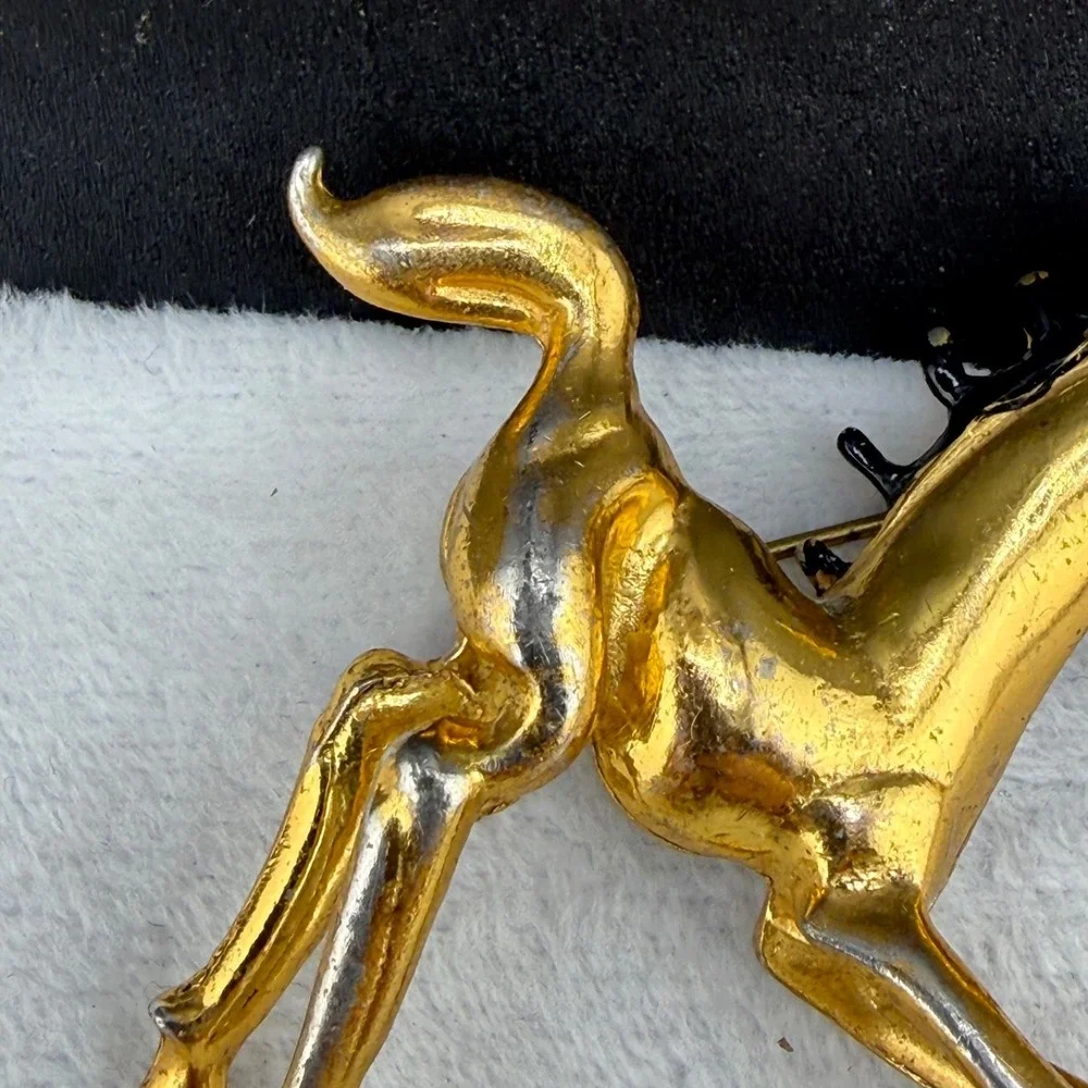 Vintage Horse Brooch Gold Tone Pot Metal
